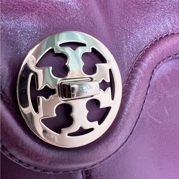 TORY BURCH wine/eggplant leather gold logo platform heeled knee high boots 8 - Picture 5 of 10